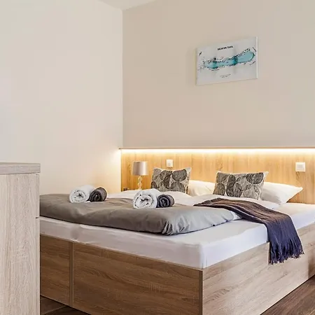 טיהאני Pilger Apartments מראה חיצוני תמונה